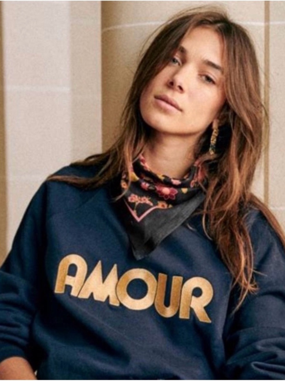 Sezane Amour Embroidered Navy Sweatshirt Size Medium 100% Cotton